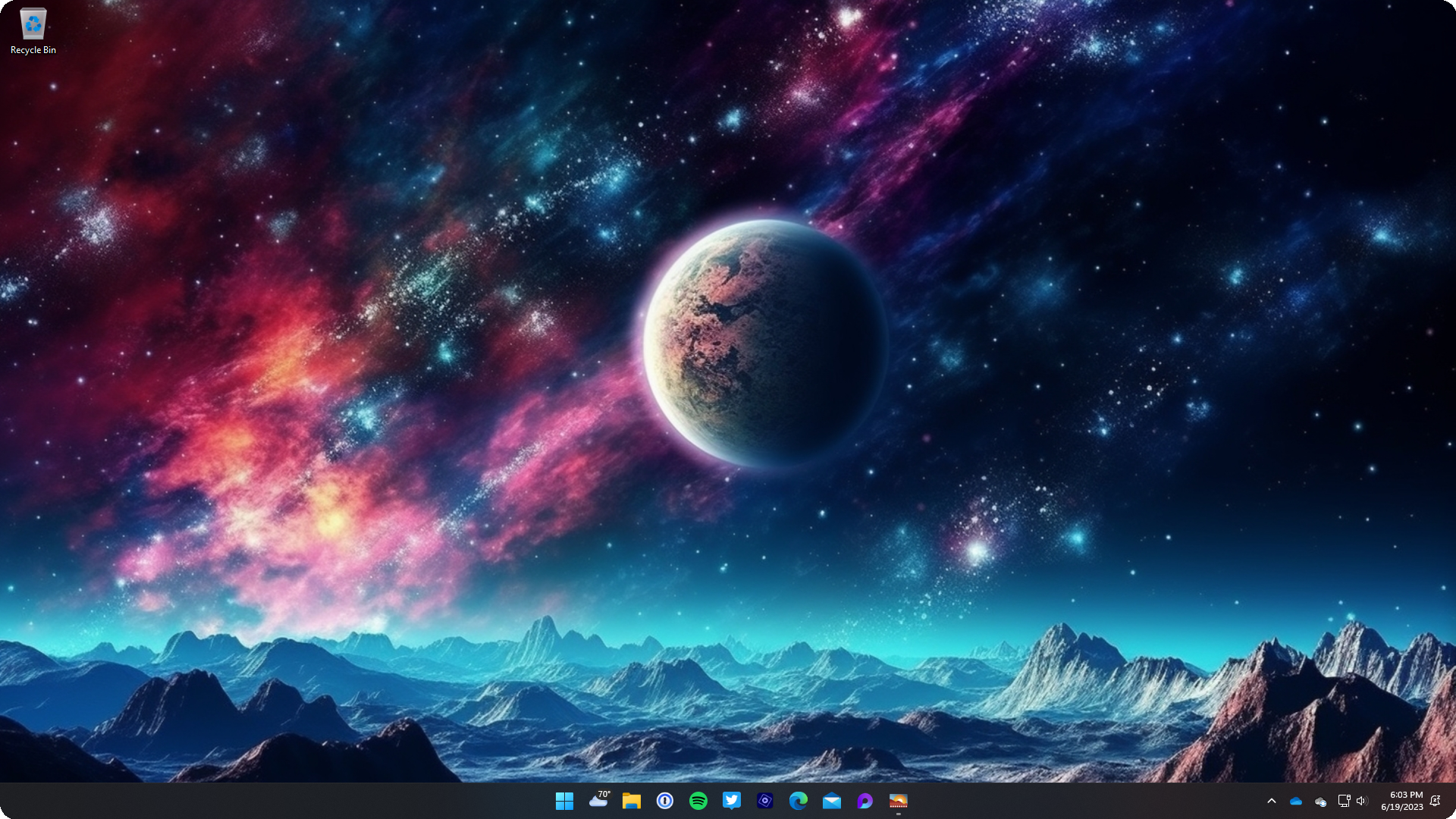 Stardock DeskScapes: Gives you the ability to animate and customize the ...